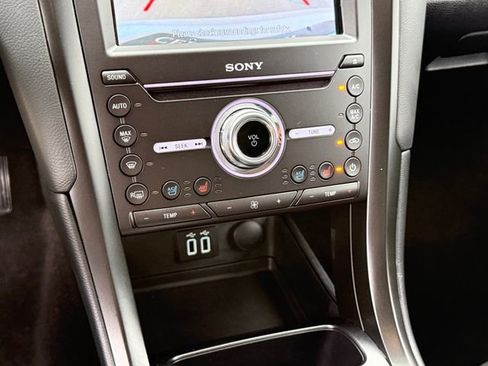 Used 2019 Ford Fusion Titanium FWD image 20
