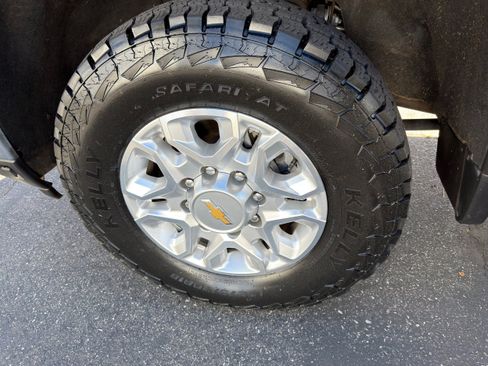 Used 2024 Chevrolet Silverado 3500 LT w/ Convenience Package image 43