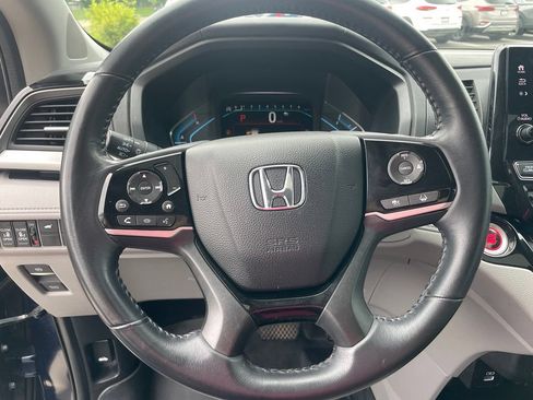 Used 2023 Honda Odyssey Touring image 13