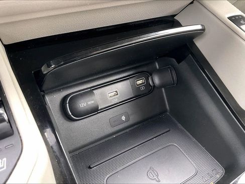 Used 2022 Kia Telluride EX w/ EX Premium Package image 18