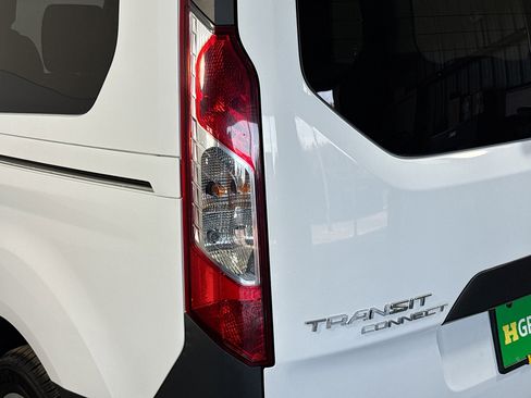 Used 2018 Ford Transit Connect XL image 33