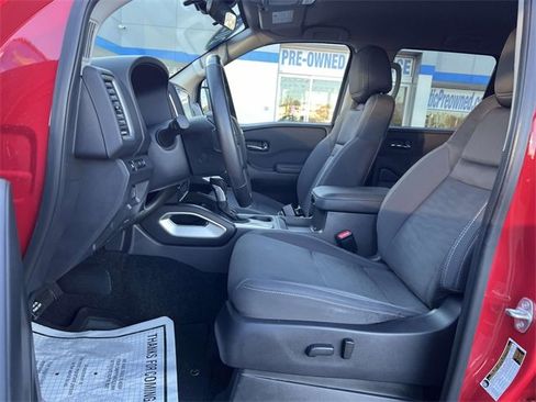 Used 2022 Nissan Frontier SV image 10