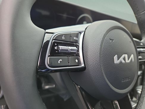 New 2026 Kia Seltos EX image 13