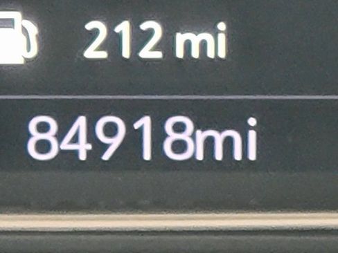 Used 2021 GMC Yukon SLT w/ SLT Luxury Plus Package image 32