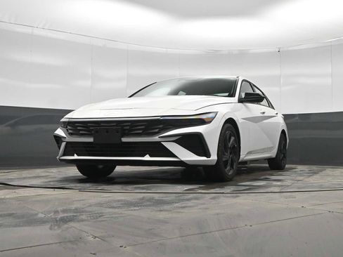 New 2026 Hyundai Elantra Sport image 34