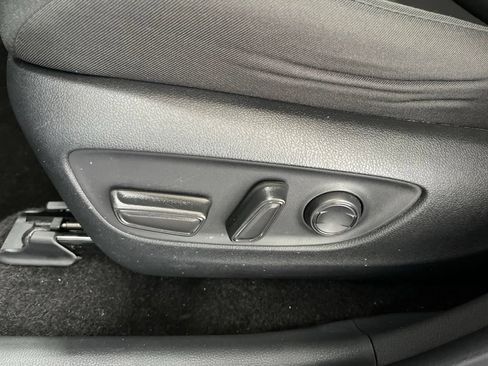 Used 2024 Toyota RAV4 XLE AWD/4WD image 21