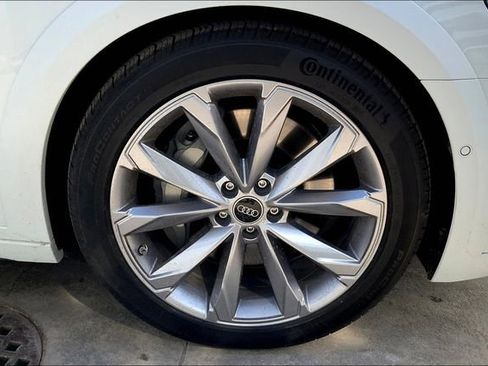 Used 2025 Audi A6 Prestige image 9