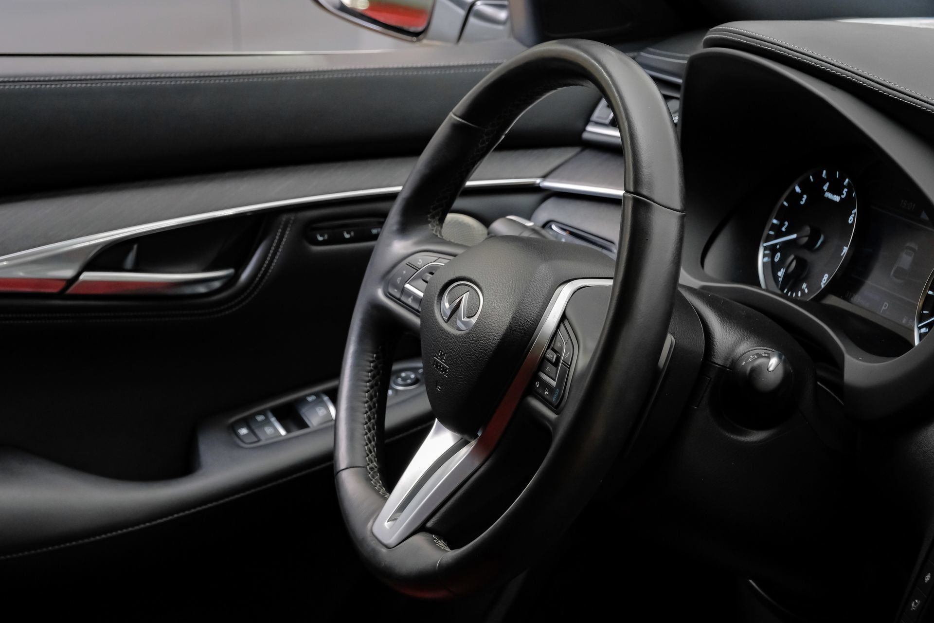 Used 2023 INFINITI QX55 Sensory w/ Lighting Package AWD/4WD image 18