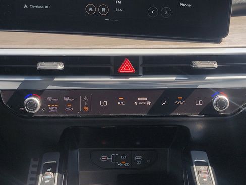 New 2026 Kia Sorento SX image 24