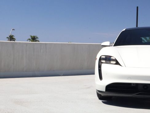 Certified 2023 Porsche Taycan w/ Premium Package RWD image 12