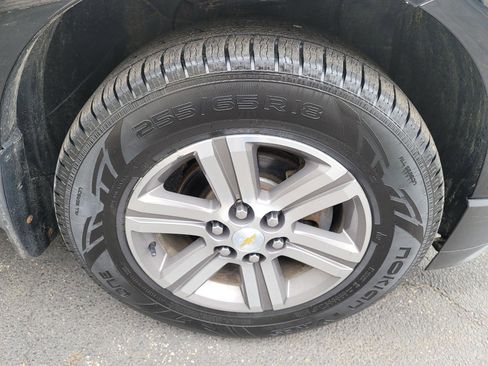 Used 2017 Chevrolet Traverse LT image 32