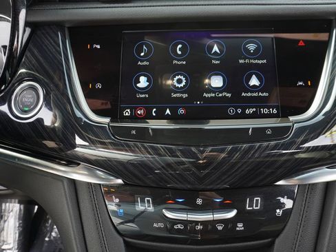 Certified 2025 Cadillac XT6 Premium Luxury image 21