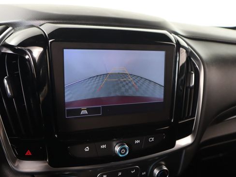 Used 2024 Chevrolet Traverse LT image 6