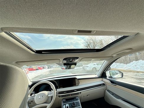 Used 2023 Hyundai Palisade Limited image 16