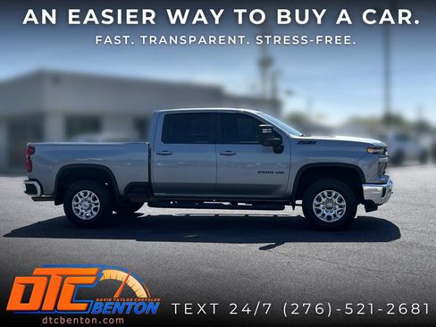 Used 2024 Chevrolet Silverado 2500 LT AWD/4WD image 2