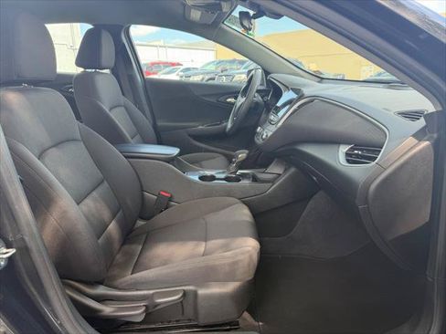 Used 2023 Chevrolet Malibu LT FWD image 11