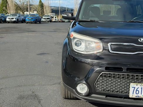 Used 2015 Kia Soul ! image 8