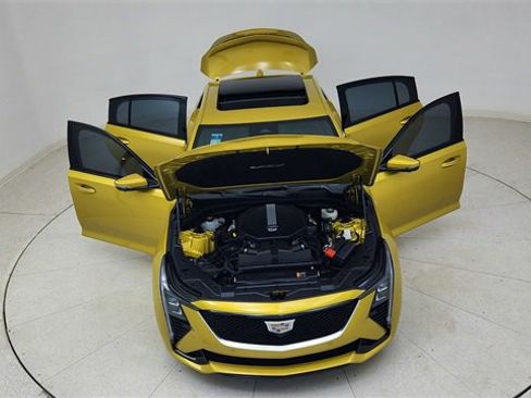 Used 2025 Cadillac CT5 V w/ Technology Package image 83