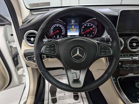 Used 2019 Mercedes-Benz GLC 300 GLC 300 image 35
