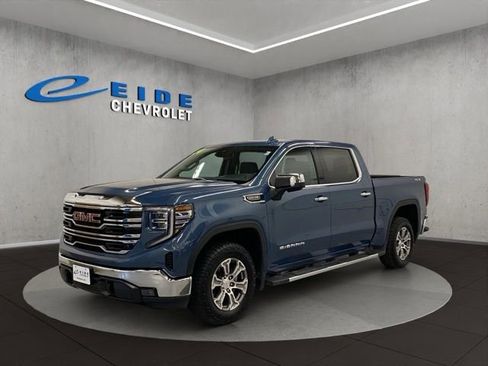 Used 2024 GMC Sierra 1500 SLT AWD/4WD image 8