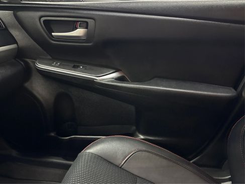 Used 2016 Toyota Camry SE FWD image 30