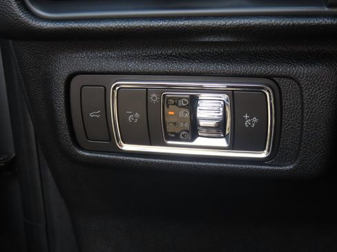 Used 2022 Lincoln Corsair FWD w/ Equipment Group 101A image 27