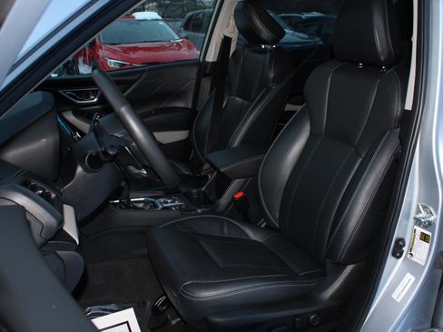 Certified 2023 Subaru Forester Limited image 16