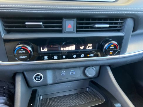 Certified 2023 Nissan Rogue SV AWD/4WD image 50