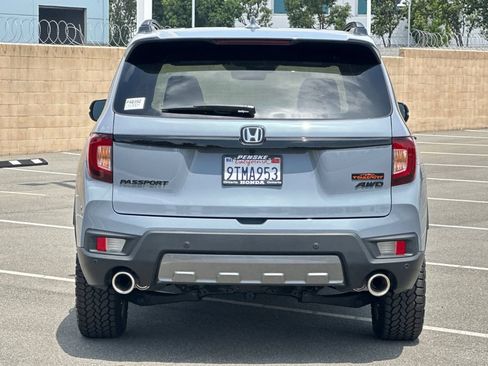 Certified 2025 Honda Passport TrailSport image 5