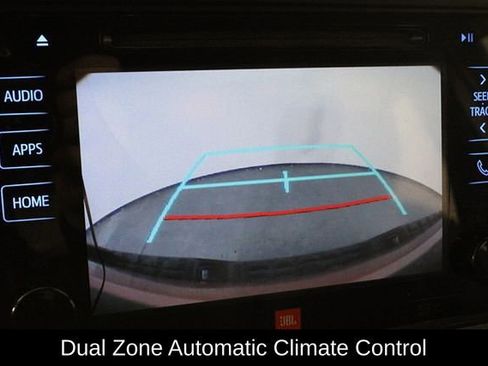 Used 2018 Toyota Tacoma TRD Off-Road image 7