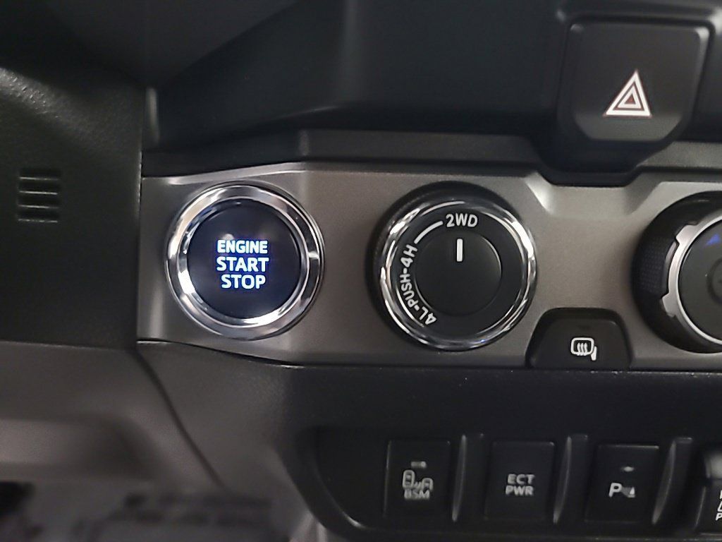 Used 2023 Toyota Tacoma TRD Pro AWD/4WD image 38