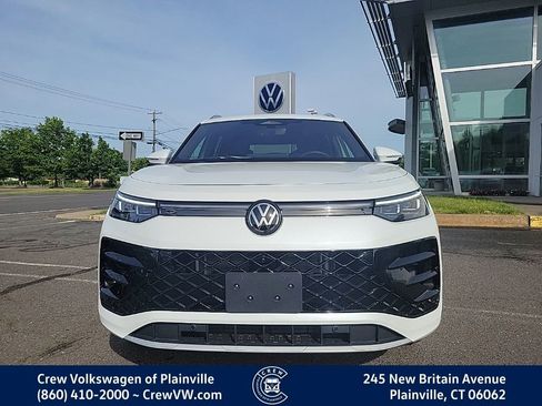 Certified 2026 Volkswagen Tiguan SEL R-Line AWD/4WD image 22