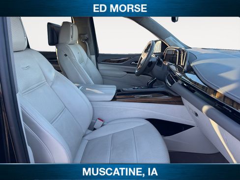Used 2023 Cadillac Escalade Sport Platinum AWD/4WD image 15