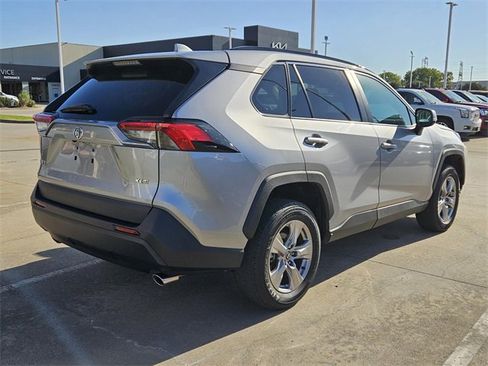 Used 2023 Toyota RAV4 XLE image 5