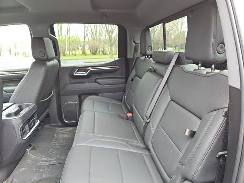 Used 2024 GMC Sierra 1500 Elevation w/ Elevation Premium Package image 18