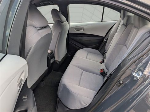 Used 2025 Toyota Corolla SE image 9