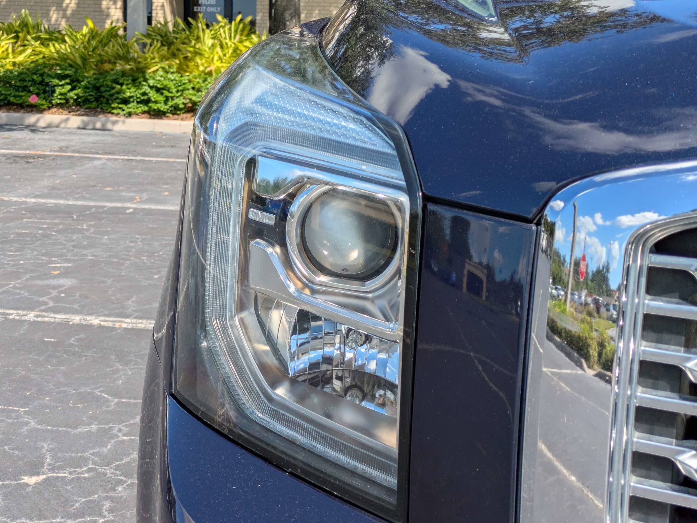 Used 2020 GMC Yukon Denali w/ Denali Ultimate Package RWD image 7