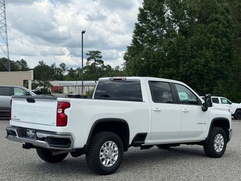 Used 2025 Chevrolet Silverado 2500 LT AWD/4WD image 4