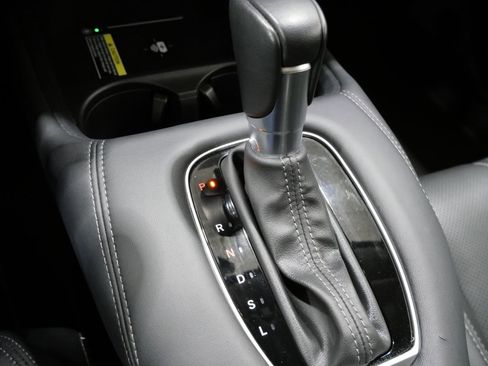 Used 2025 Honda HR-V EX-L image 24