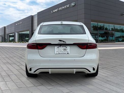New 2024 Jaguar XF R-Dynamic SE AWD/4WD image 4