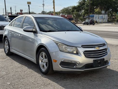 Used 2016 Chevrolet Cruze LT w/ RS Package FWD image 7