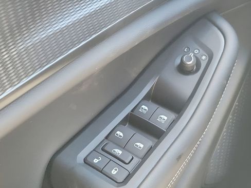 New 2025 Jeep Grand Cherokee Laredo image 33