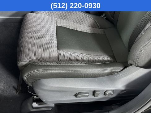 Used 2025 Subaru Outback Premium AWD/4WD image 23
