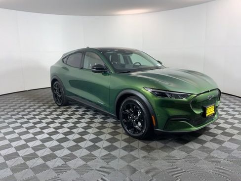 Used 2024 Ford Mustang Mach-E Select w/ Comfort Package Lite image 3