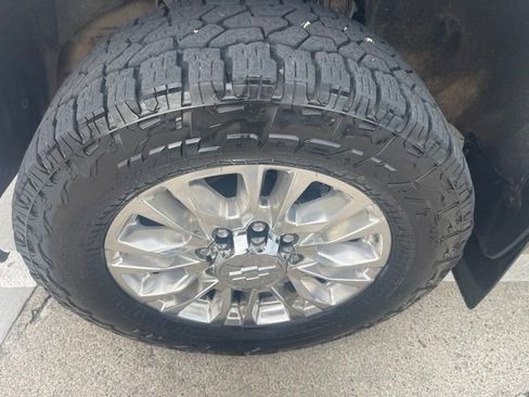 Used 2020 Chevrolet Silverado 3500 High Country w/ Z71 Off-Road Package AWD/4WD image 18