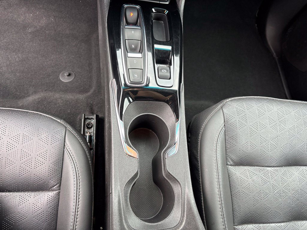 Used 2023 Chevrolet Bolt LT w/ Infotainment Package FWD image 22