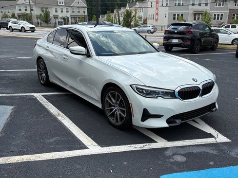 Used 2021 BMW 330i Sedan w/ Driving Assistance Package RWD image 3