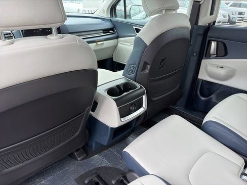 New 2026 Kia Carnival EX FWD image 9