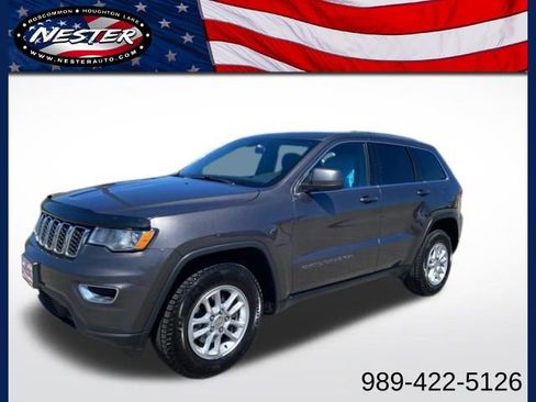 Used 2019 Jeep Grand Cherokee Laredo w/ Security & Convenience Group AWD/4WD image 1