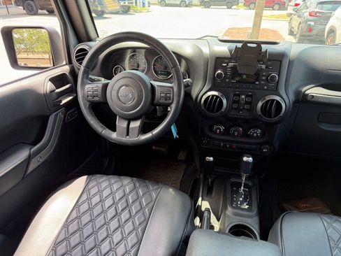 Used 2016 Jeep Wrangler Unlimited Sport w/ Quick Order Package 24S AWD/4WD image 19